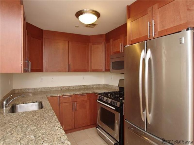 3 Bedrooms - Condo - New York State -..