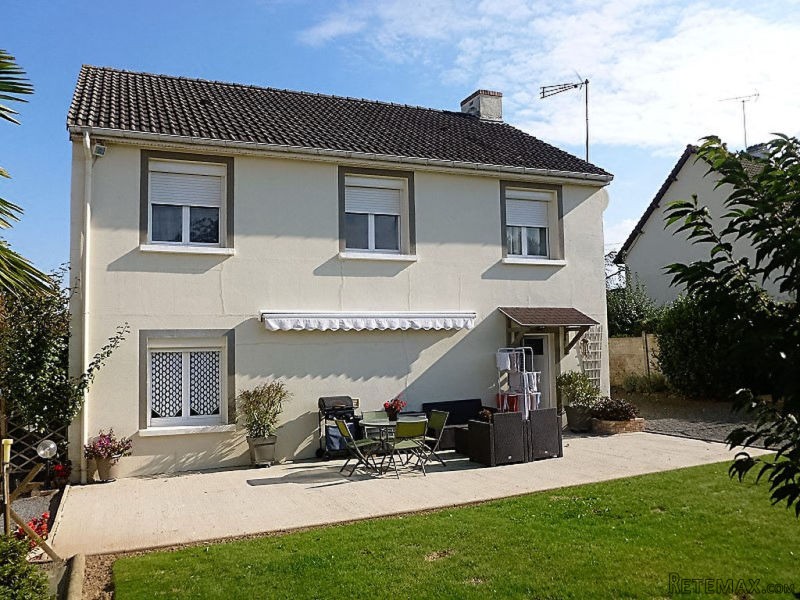 Traditional House with Landscaped Garden