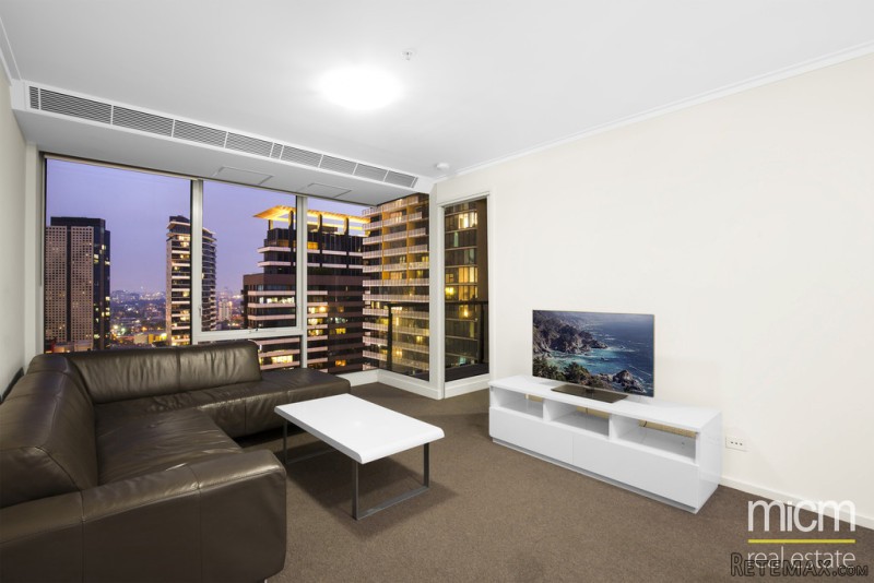 Super Spacious One Bed Plus..