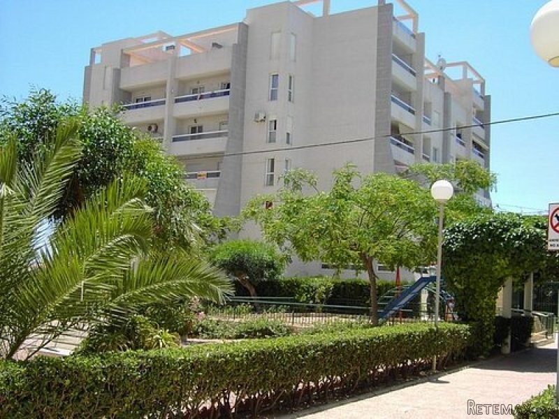 2 BED APARTMENT WITH COMMUNAL POOL - 2