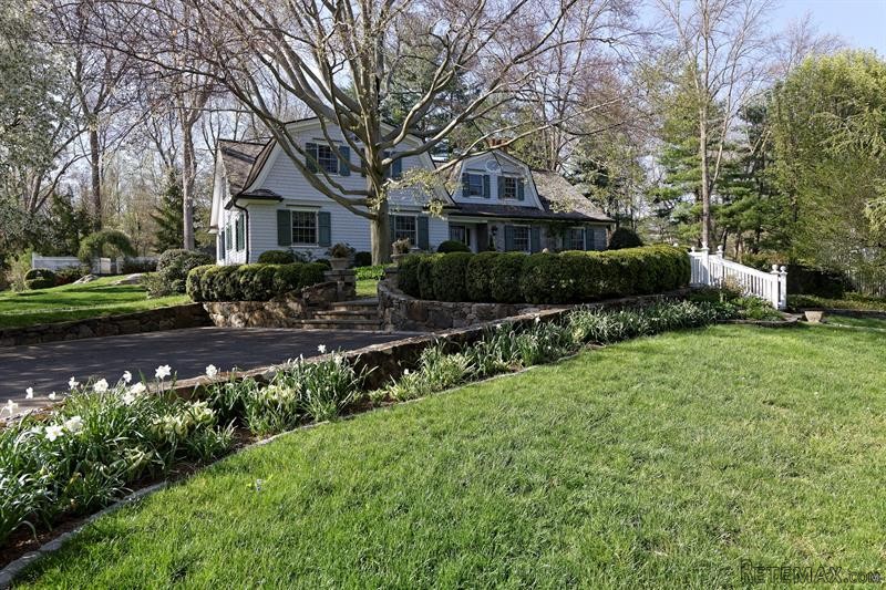 5 bedroom House For Sale: 60 Butternut..