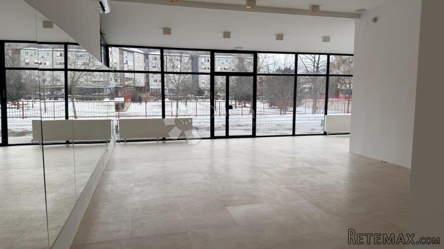 Prodaja poslovnog prostora, Vrbani, 119,60m2, prizemlje, top