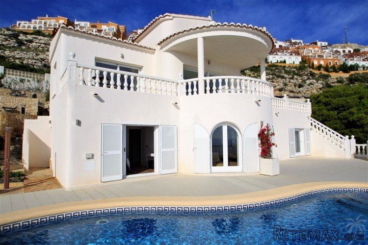Impressive sea view villa for sale on a double plot in an.. - 3