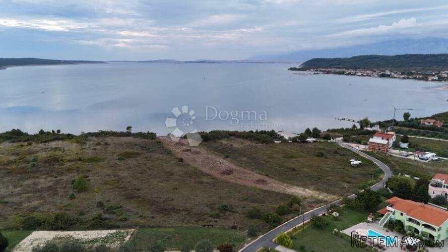 Ljubač | 1. red do mora – građevinsko 900 m2 - 3