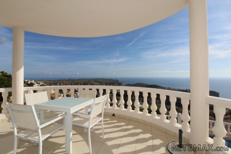 Impressive sea view villa for sale on a double plot in an.. - 4