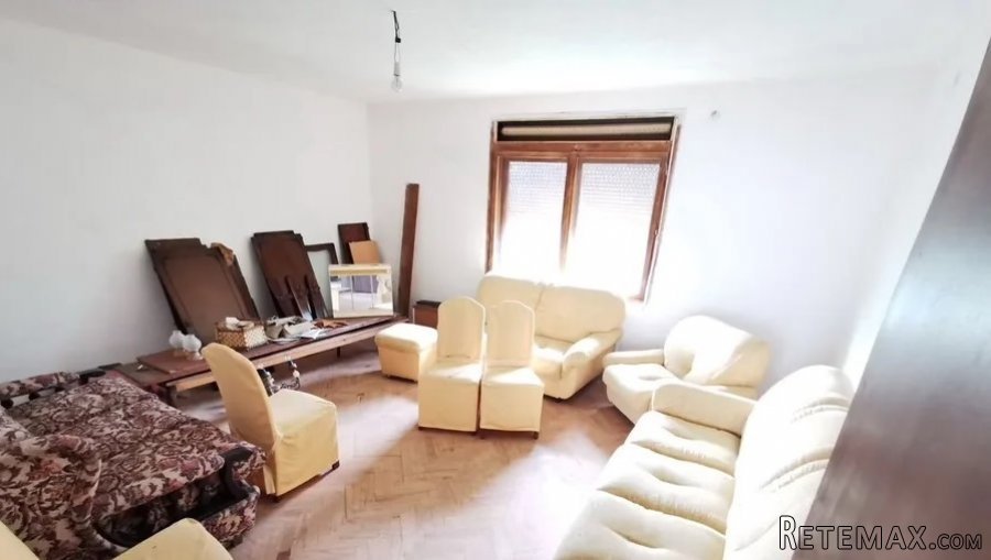 Velika kuca kod Prokuplja - 4