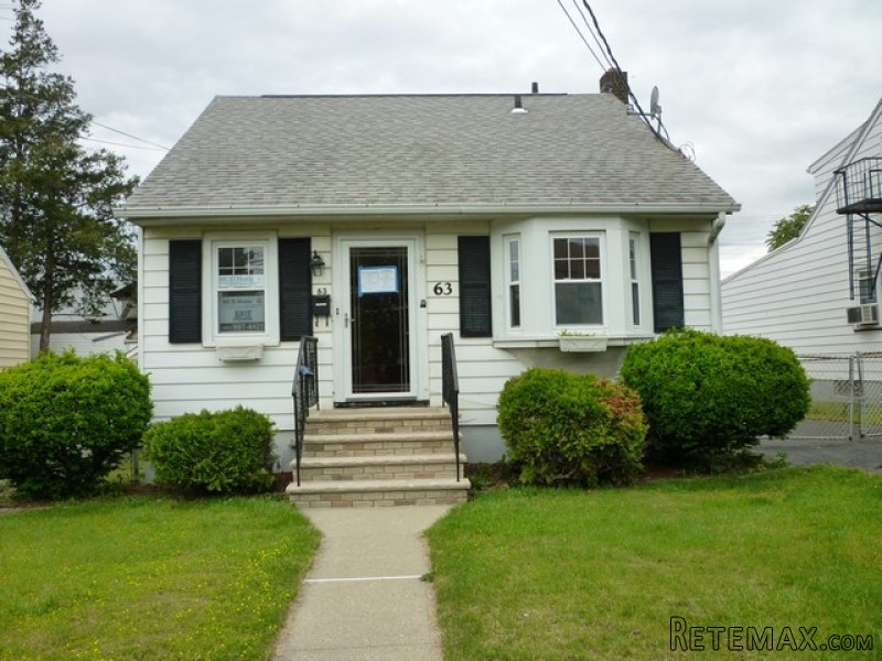 63 Charles St Belleville, NJ, 07109..