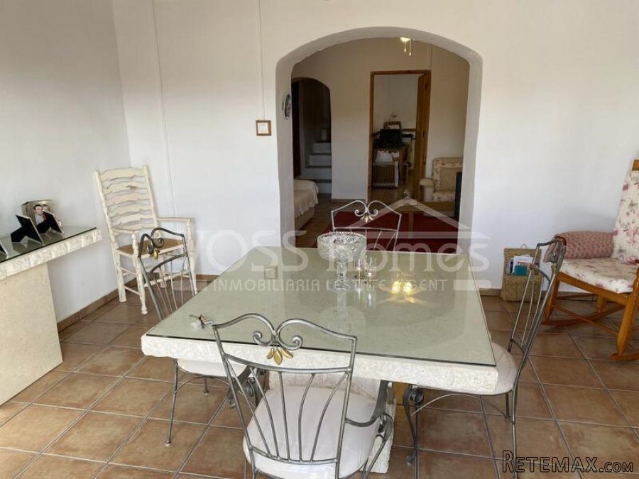 NEW & EXCLUSIVE TO VOSS HOMES - A large, lovingly.. - 16