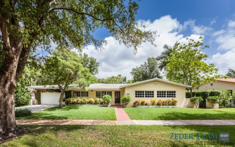 4 bedroom House For Sale: 741 Calatrava..