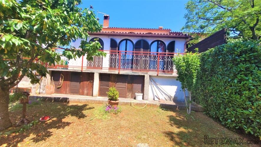 Istra, Savudrija,okolica-Dvojna kuća s dva stana udaljena 1, - 3