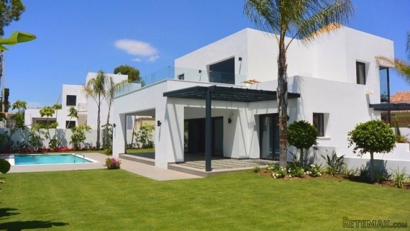 HM4S2789 - Villa For sale in El Paraiso..