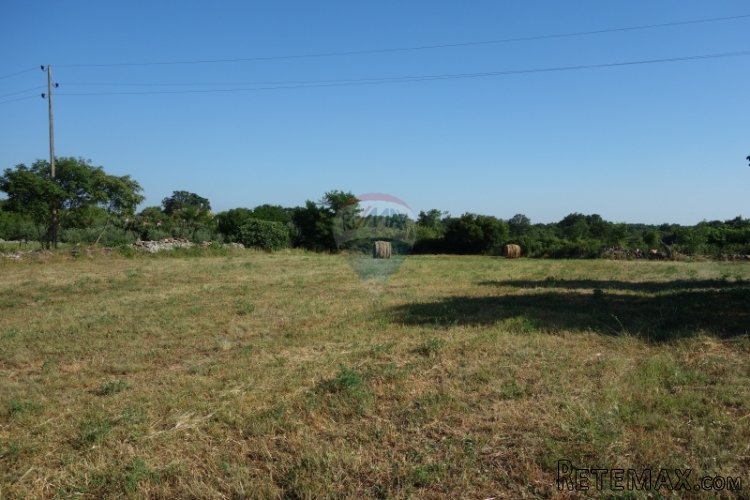 Istra, građevinsko zemljište u mirnome mjestu - 2