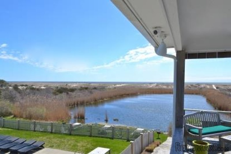 1 bedroom Town House For Sale:..