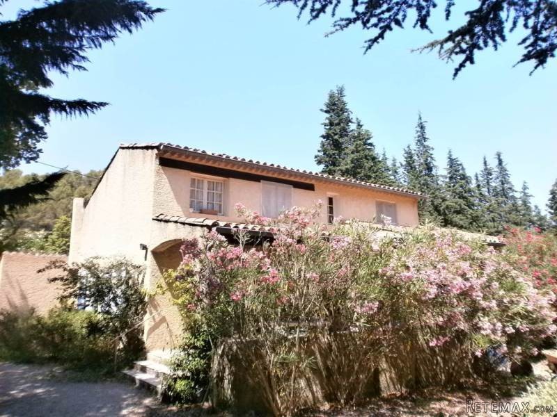 6 Bedroom Villa In Need Of Modernising..