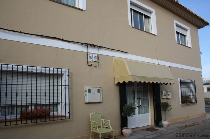 Townhouse for sale in Los Belones
