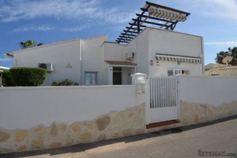 4 Bedroom 2 Bathroom Villa In Orihuela..