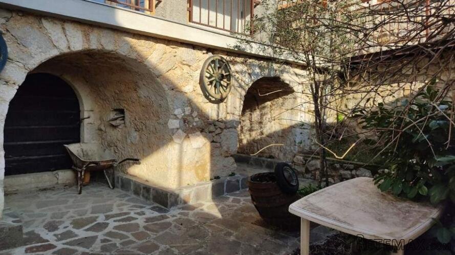 Tribalj kuća 135m2 s vrtom i terasom - 3