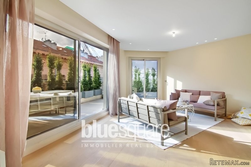 2-bedroom apartment with terrace in..