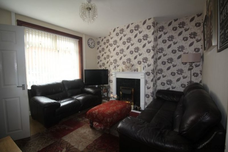2 bedroom, Terraced House house for sale - 2
