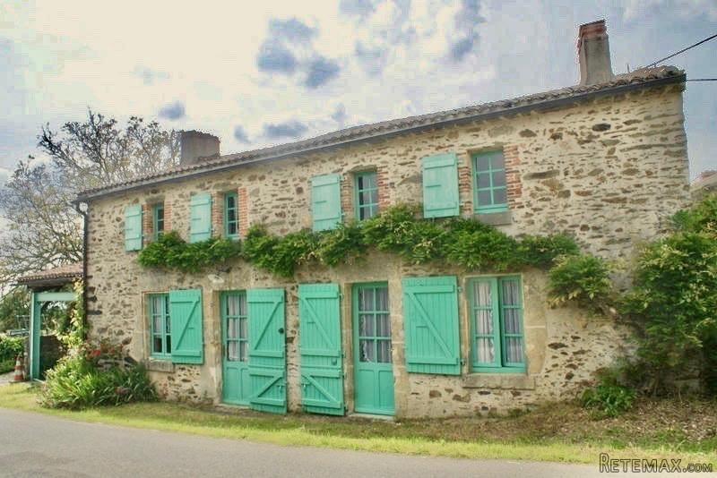 2 Bedroom Cottage For Sale