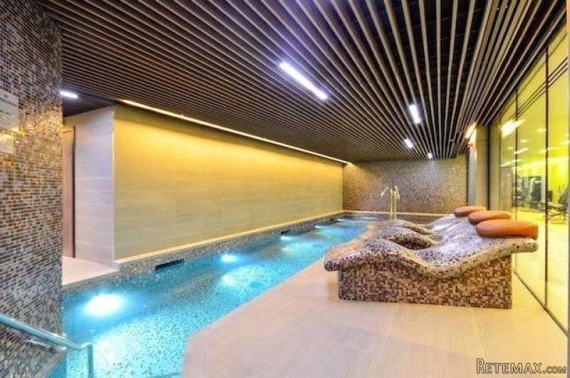 A Luxury One Bedroom Apartment In..