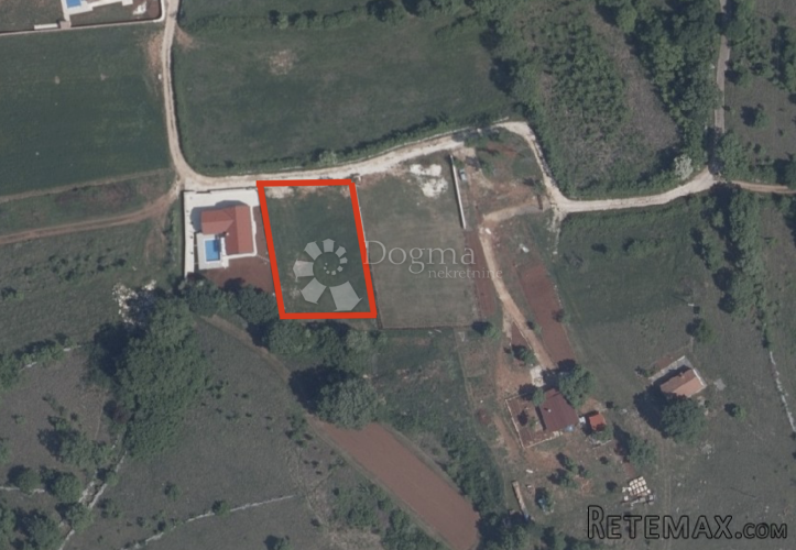 Građevinsko zemljište sa građevinskom dozvolom! - 3