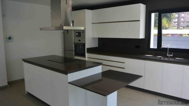 HM4S2789 - Villa For sale in El Paraiso.. - 2