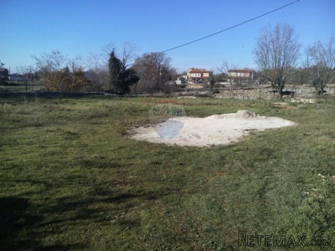 ISTRA, BIJAŽIĆI GRAĐEVINSKO ZEMLJIŠTE SA PLAČENIM...
