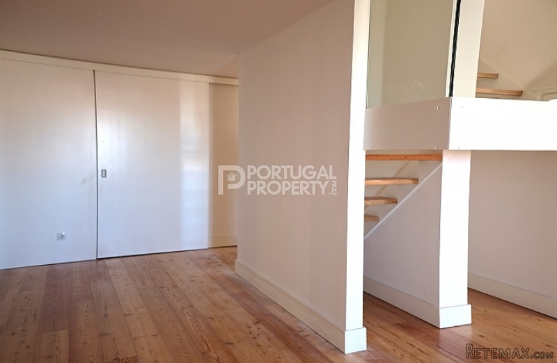 Modern Duplex Apartment in Lisbon - 2