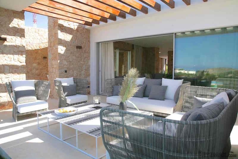 6 bedroom Villa For Sale: Cala Conta.. - 2