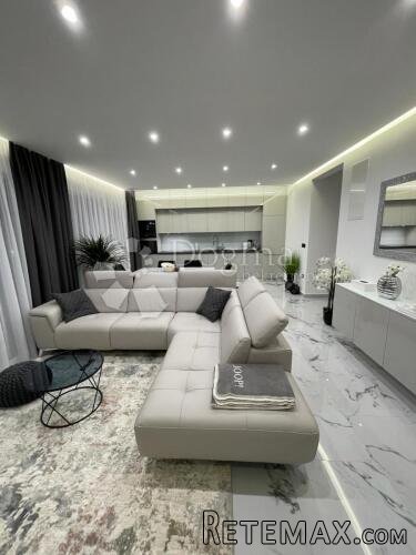 BIBINJE - POTPUNO OPREMLJEN PENTHOUSE S BAZENOM NA KROVNOJ T - 2
