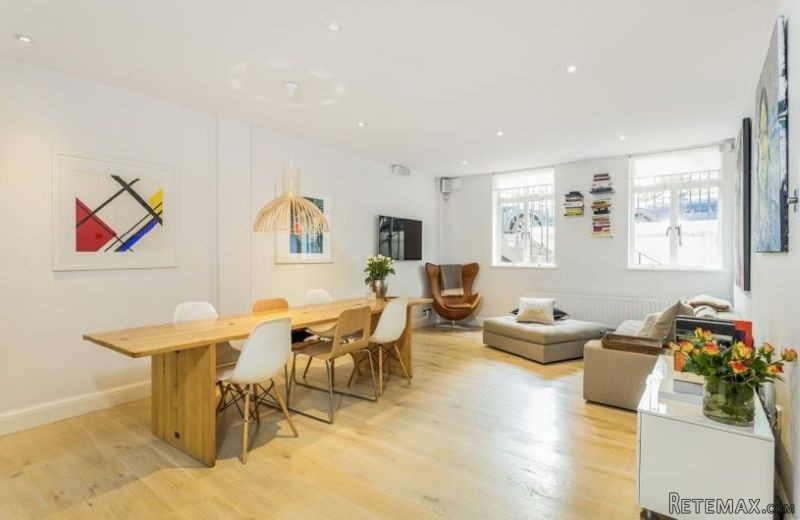 Brymon Court, Montagu Square, London.. - 2