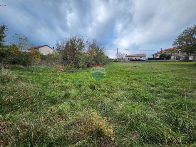 Istra, Buzet, Roč - 4848 m2 građevinsko i negrađevinsko zeml - 2