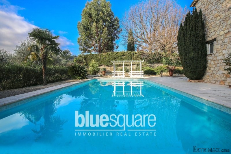 Stunning stone house with pool in Grasse