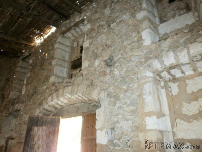 A fabulous old townhouse to be fully restored with lovely.. - 3