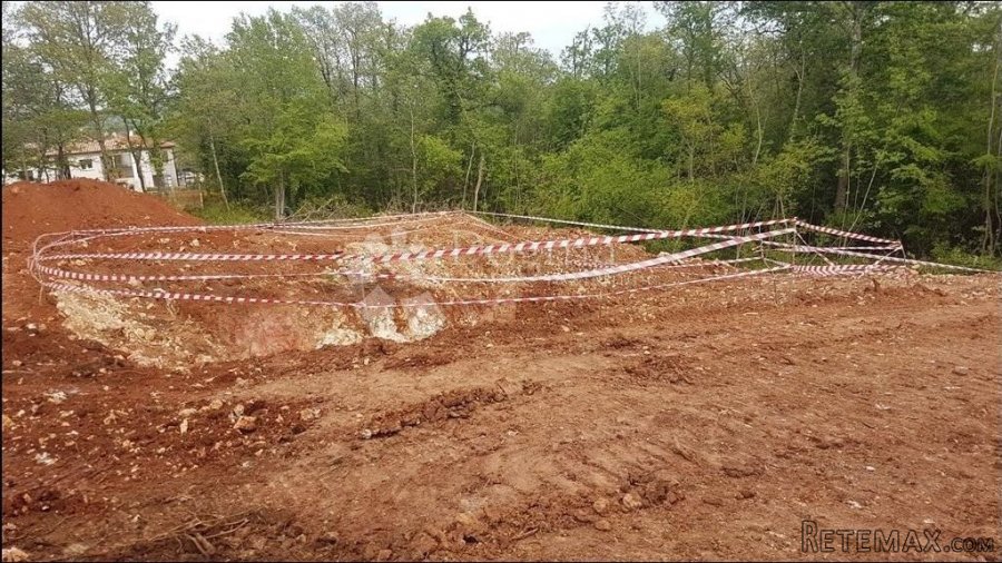 Građevinsko zemljište s projektom - 3