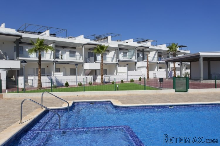 Los bungalow se ubican en un complejo residencial en Playa.. - 3
