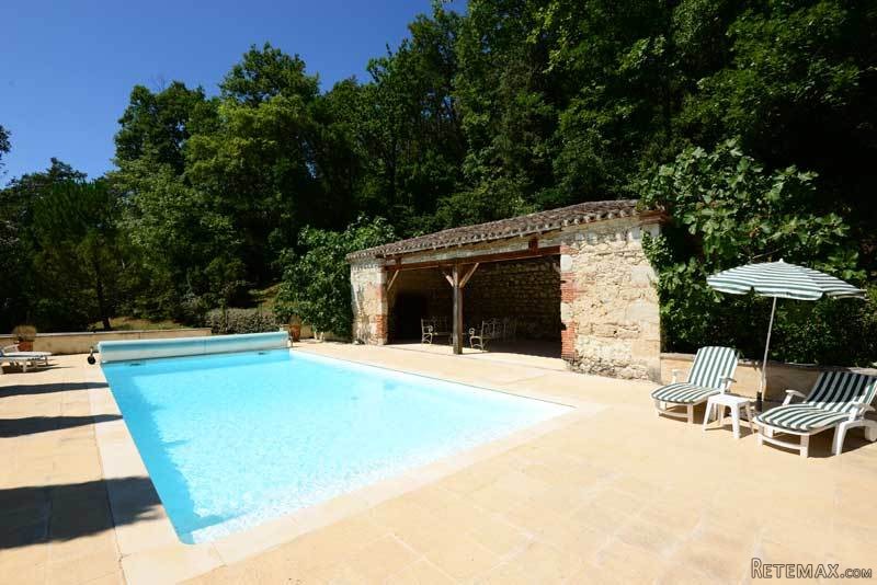 Handsome 18th Cent Manor In 5 Acres.. - 2