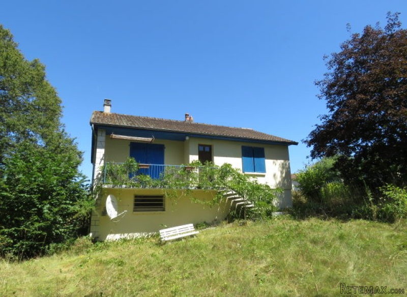 Modern house with great garden and..