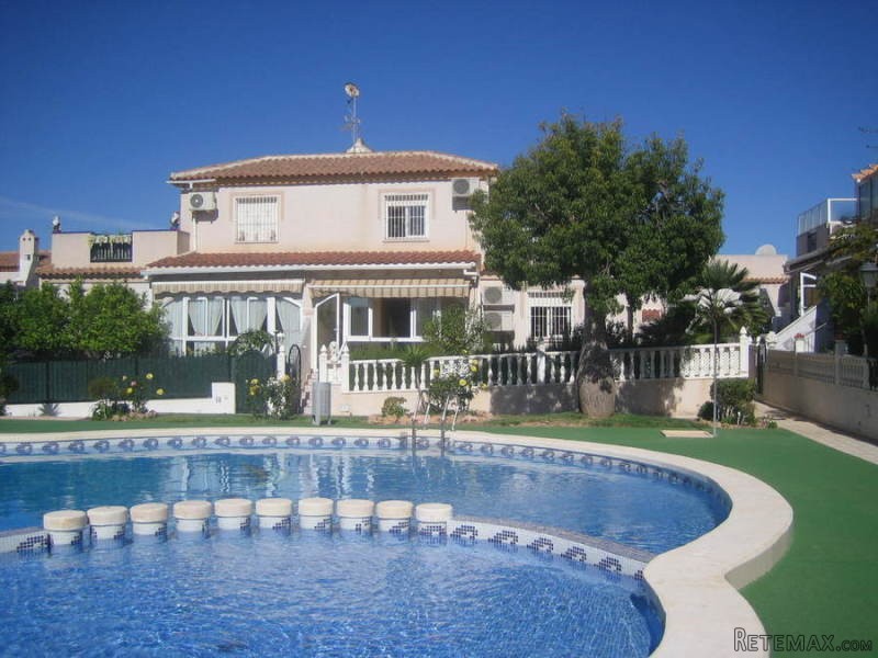 3 Bedrooms - Villa - Alicante - For Sale