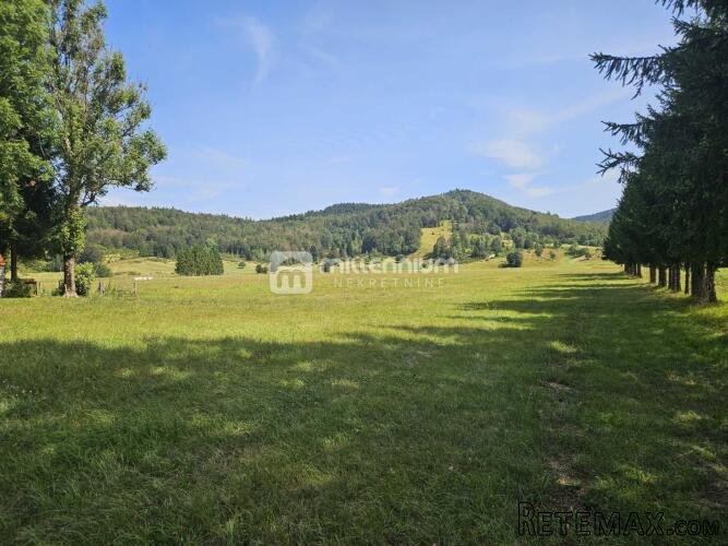 Gorski Kotar, Stari Laz, 1.400m2, građevinsko zemljište