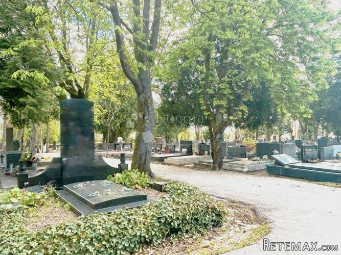 Grobno mjesto na iznimnoj lokaciji, 6 ukopnih mjesta