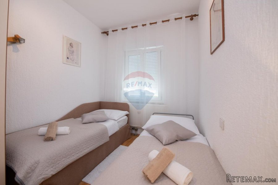 OPATIJA - trosobni stan na 1. katu s terasom, pogled - 8