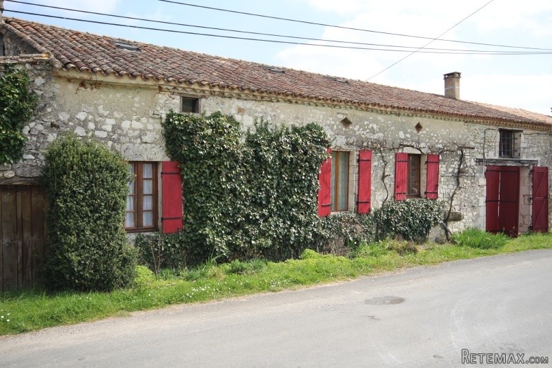 House and gite with pool minutes from..