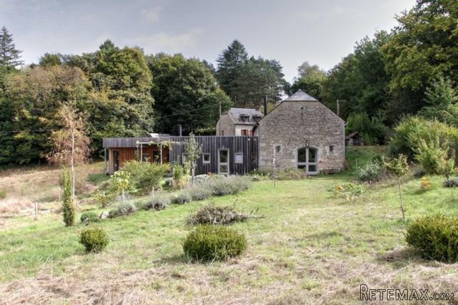 Gros Chastang (19) - A one off - stone house with wood frame..