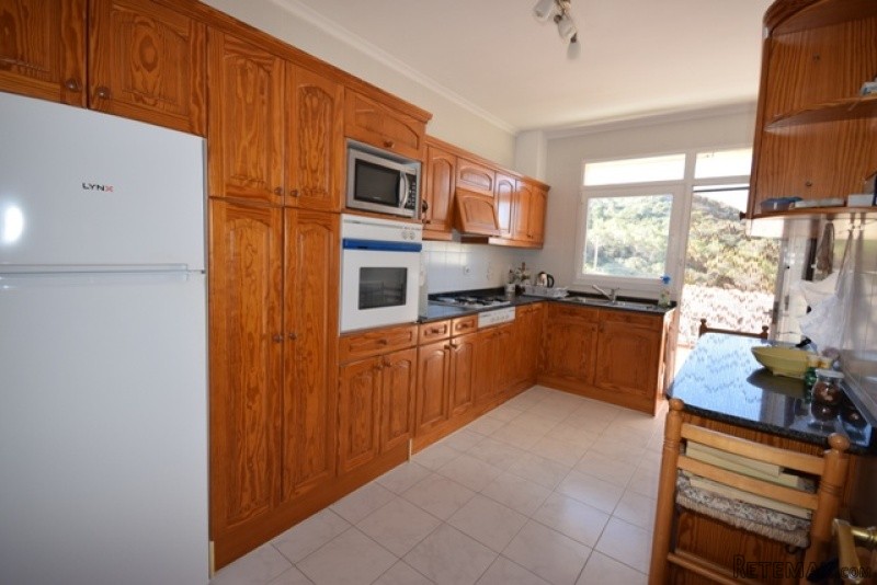 3 Bedrooms Apartment For Sale - 2
