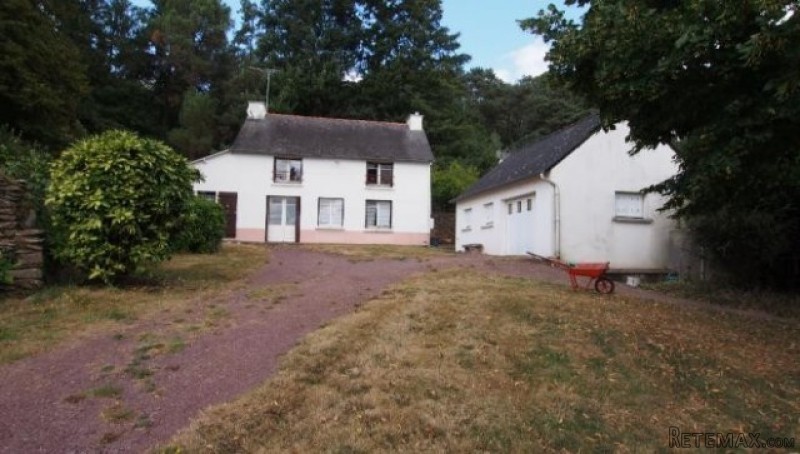 Very pretty detached property with..