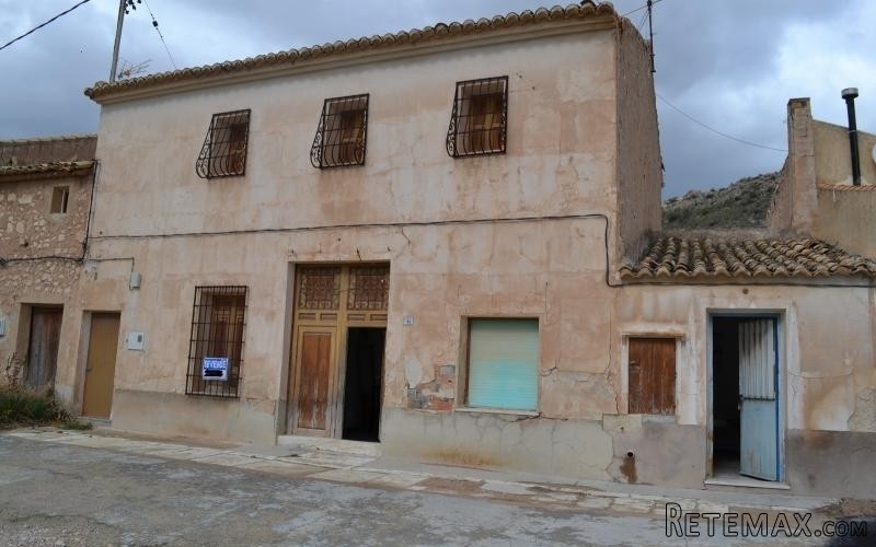 5 Bedrooms - Country House - For Sale