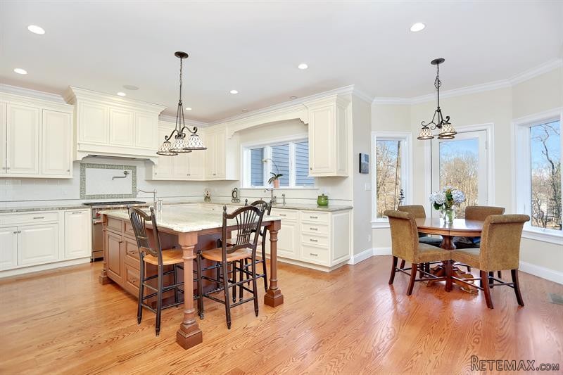 4 bedroom House For Sale: 10 Pleasant.. - 2