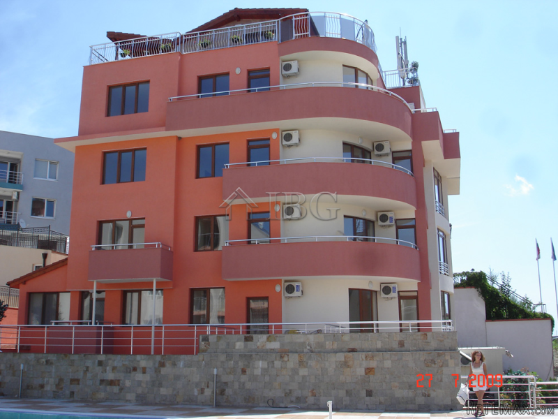 One-Bedroom apartment with SEA view in..